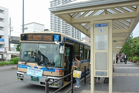横浜交通開発バス61系統