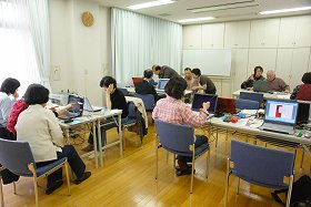 パソコンすまいるサロン(洋光台地域ケアプラザ)
