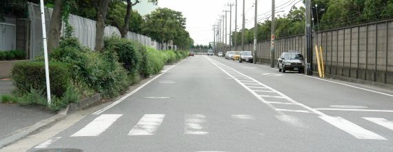 東京電力前