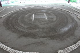 ぶつかり稽古