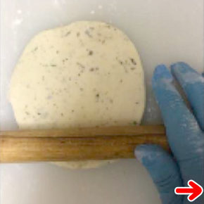 �i�J���̂����Ђ����g���ăt���C�p���Ńp�����Ă���