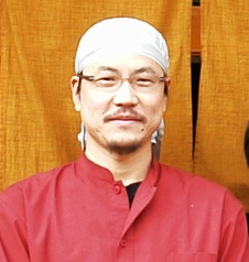 朝野勝 店長