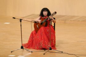 篠崎洋子さん