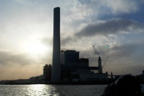 東京電力