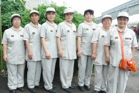 女性団員