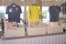 サッカー日本、ブラジルのユニフォーム