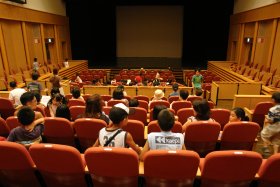 無料映画上映会