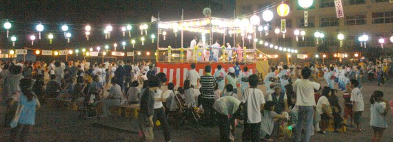 上中里団地の夏祭り