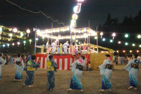 上中里団地の夏祭り