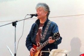 ギター:和田静男さん