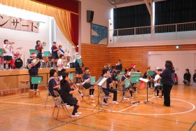 森中吹奏楽部の演奏