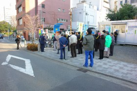 信号に向けて移動開始