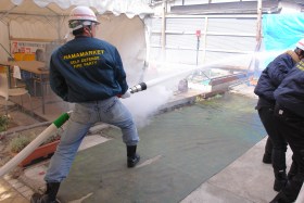 浜マーケットで防災訓練