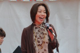 むらい千晶さん(ボーカル)