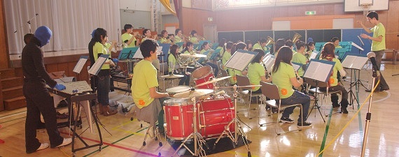 洋四小コミュニティハウスの発表会