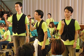 洋四小コミュニティハウスの発表会