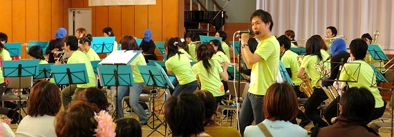洋四小コミュニティハウスの発表会