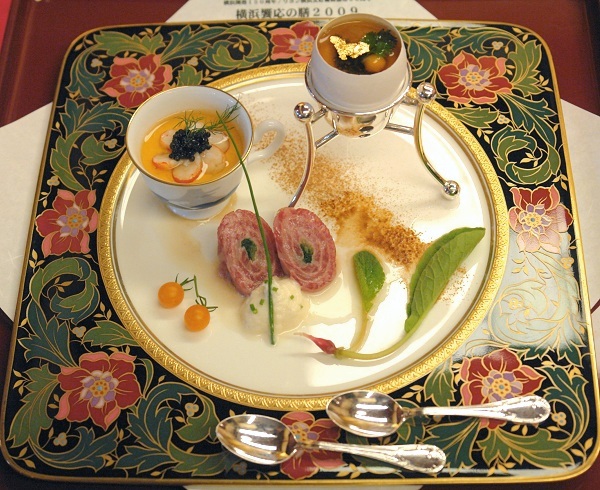 ���l�����̑V�Q�O�O�X