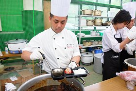 バルブのスタッフ全員で東北へ炊き出し