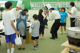 バルブのスタッフ全員で東北へ炊き出し