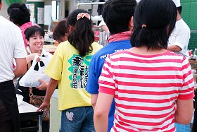 バルブのスタッフ全員で東北へ炊き出し