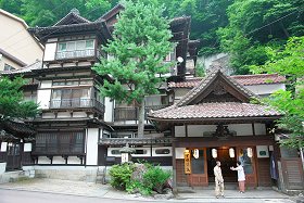 バルブのスタッフ全員で東北へ炊き出し