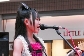 小学生のギタリスト@プララ杉田創業祭2012