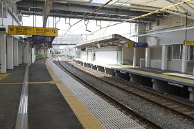 京急大師線 港町駅ホーム