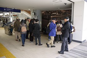 港町十三番地楽譜 京急大師線 港町駅 階段