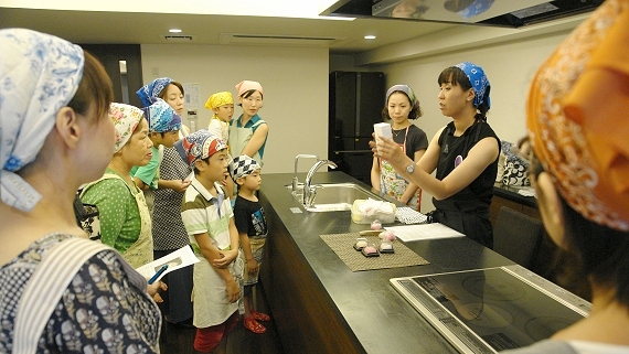 磯子風月堂 和菓子作り教室 in ブリリアシティ横浜磯子