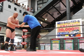 大日本プロレス(BJW)の商店街プロレス in プララ杉田