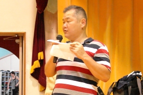 森東小、親子で学校に泊まろう