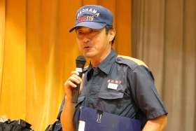 森東小、親子で学校に泊まろう