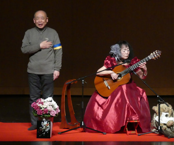篠崎洋子 ひとりオペラ「平和の翼」杉田劇場ホール